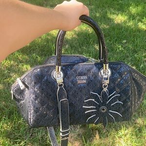 Guess bag 🖤